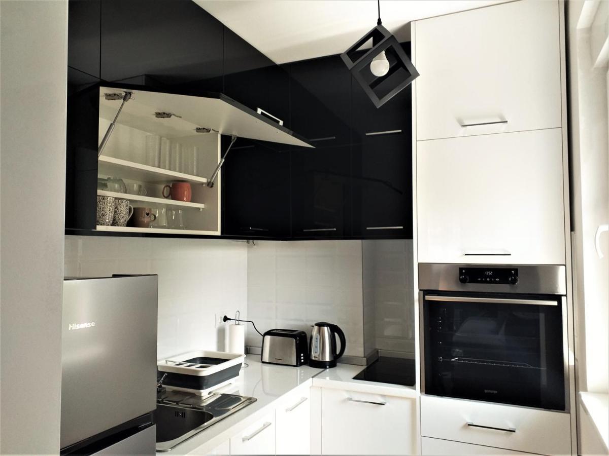 Apartman Astra Sremska Mitrovica Buitenkant foto